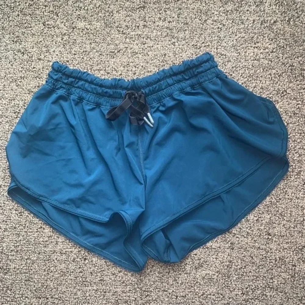 Lululemon Seek The Heat Short